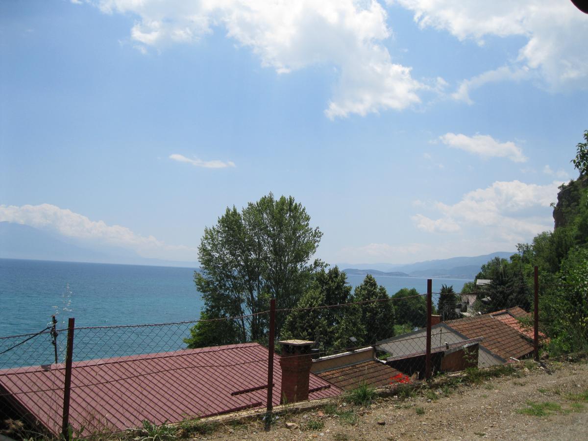 Villa Eros Apartments Struga Bagian luar foto